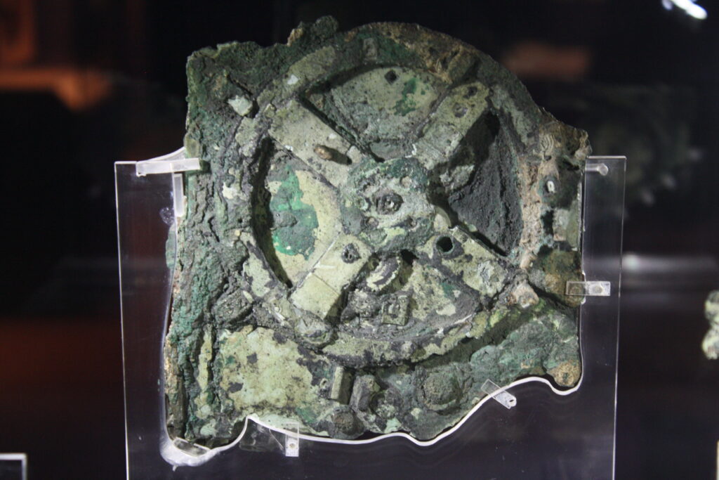 The Antikythera Mechanism (c. 50 BCE)